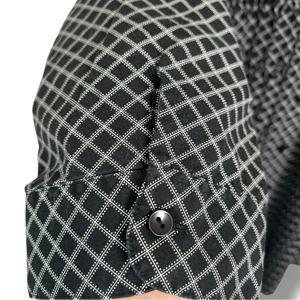Coldwater Creek Black and White Geometric Button Down Blouse Sz M - Picture 6 of 13